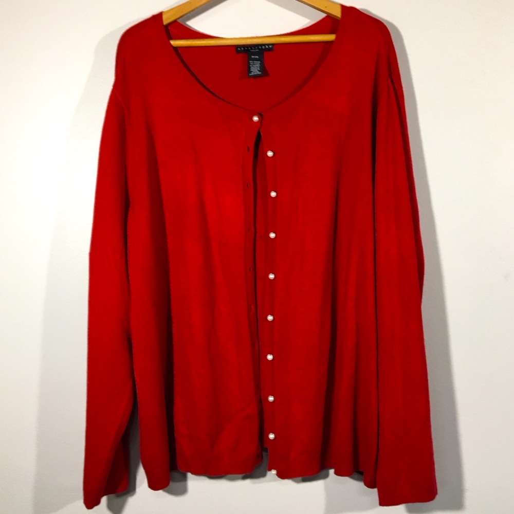 Apostrophe Pearl Button Red Classic Cardigan Sweater‎